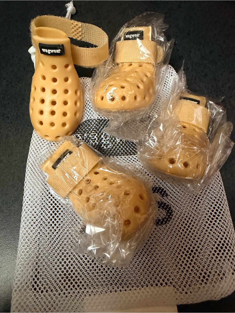 New Wagwear Wellies dog boots Mojave Sand XXS
